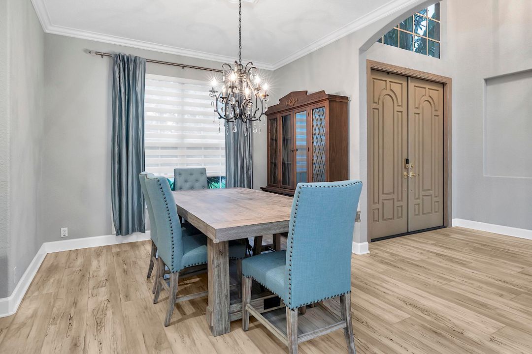 Active With Contract: $2,899,000 (4 beds, 5 baths, 3543 Square Feet)