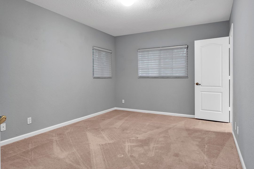 Active With Contract: $2,899,000 (4 beds, 5 baths, 3543 Square Feet)