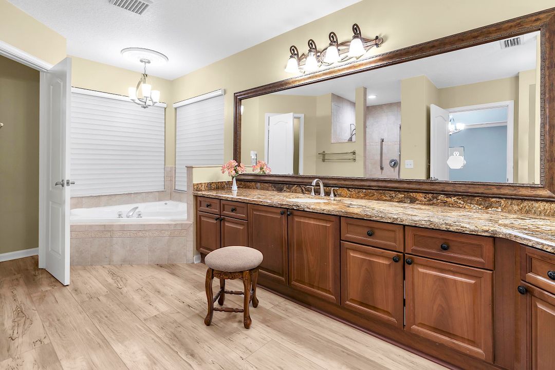 Active With Contract: $2,899,000 (4 beds, 5 baths, 3543 Square Feet)