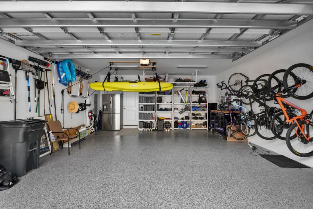 En Venta: $998,000 (4 camas, 3 baños, 2840 Pies cuadrados)