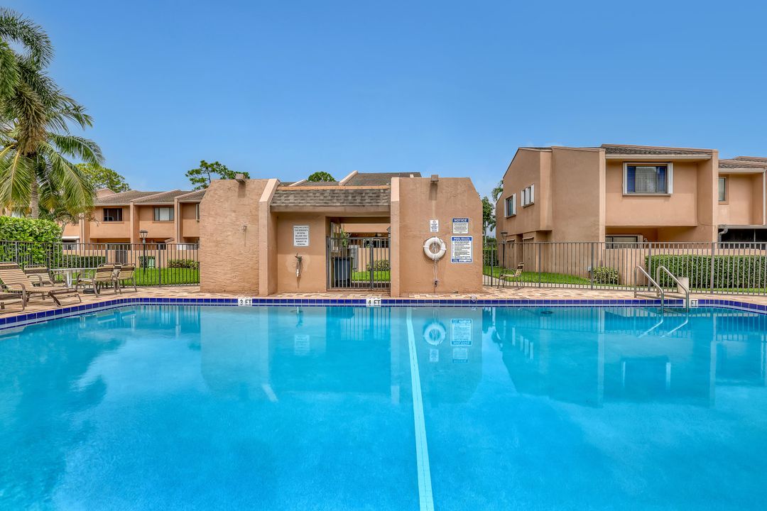 合同活跃: $289,000 (3 贝兹, 2 浴室, 1200 平方英尺)