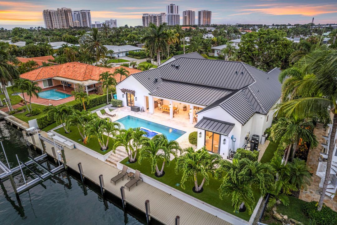 Activo con contrato: $4,975,000 (6 camas, 4 baños, 4472 Pies cuadrados)