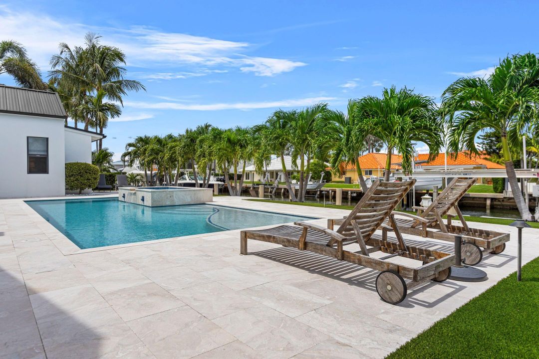 Activo con contrato: $4,975,000 (6 camas, 4 baños, 4472 Pies cuadrados)