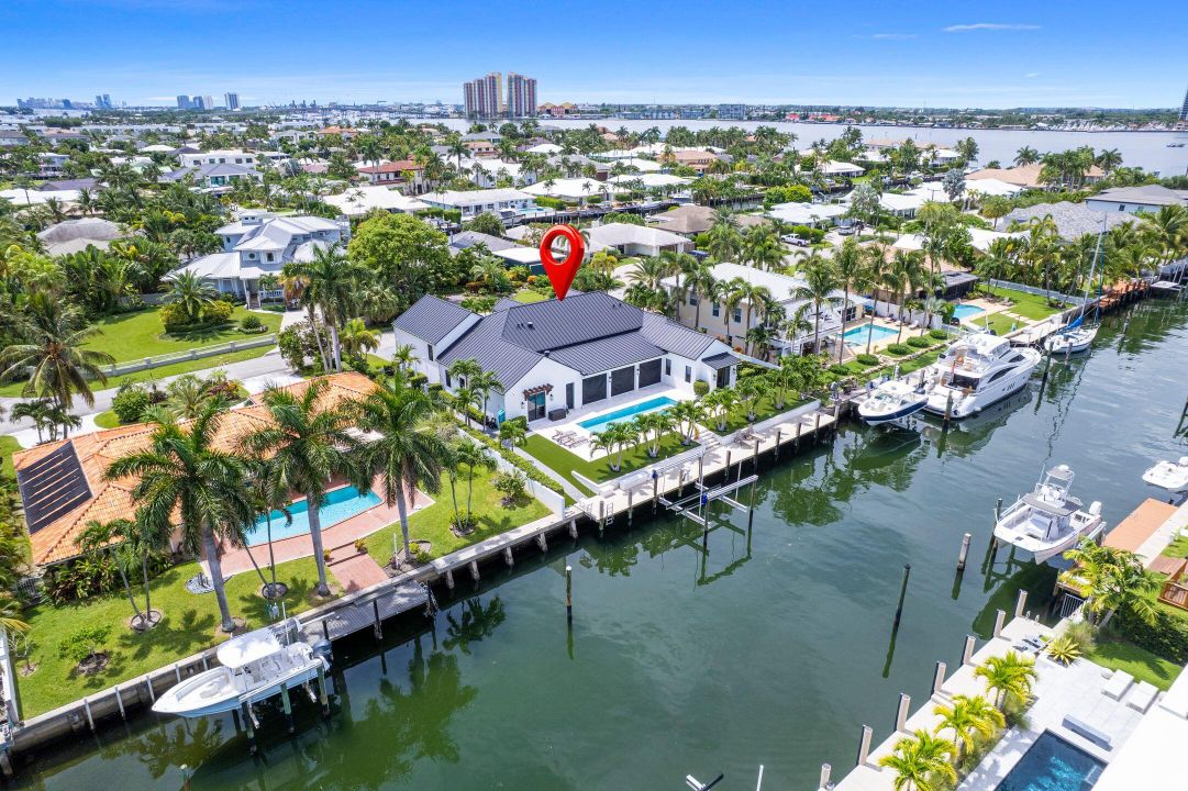 Activo con contrato: $4,975,000 (6 camas, 4 baños, 4472 Pies cuadrados)