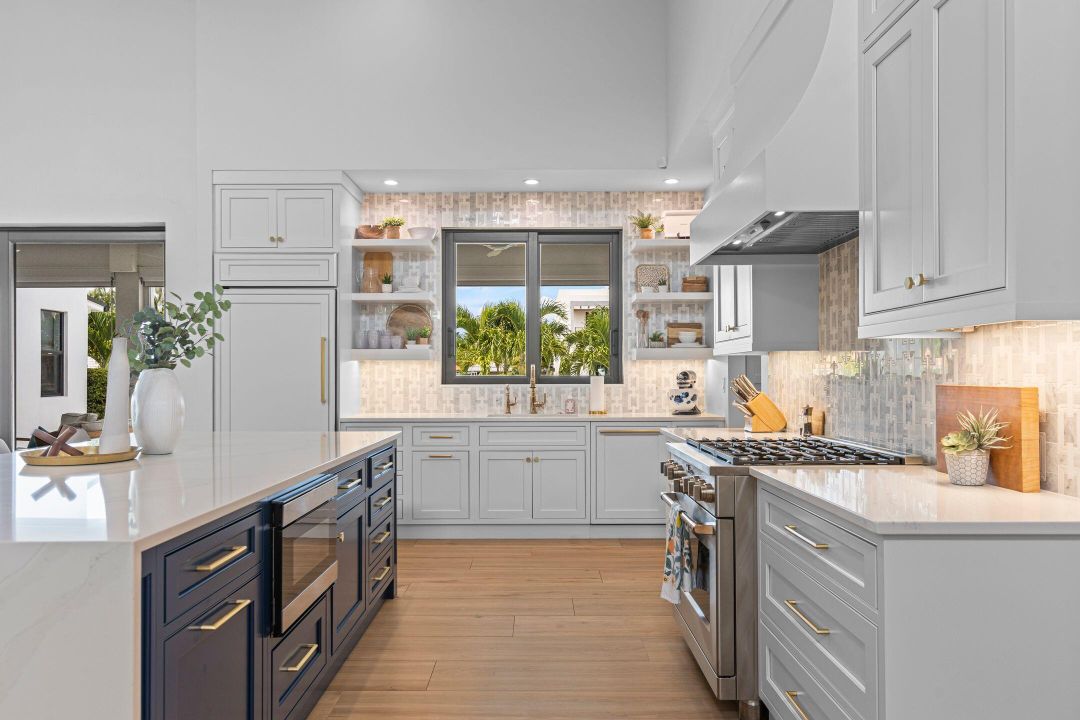 Activo con contrato: $4,975,000 (6 camas, 4 baños, 4472 Pies cuadrados)