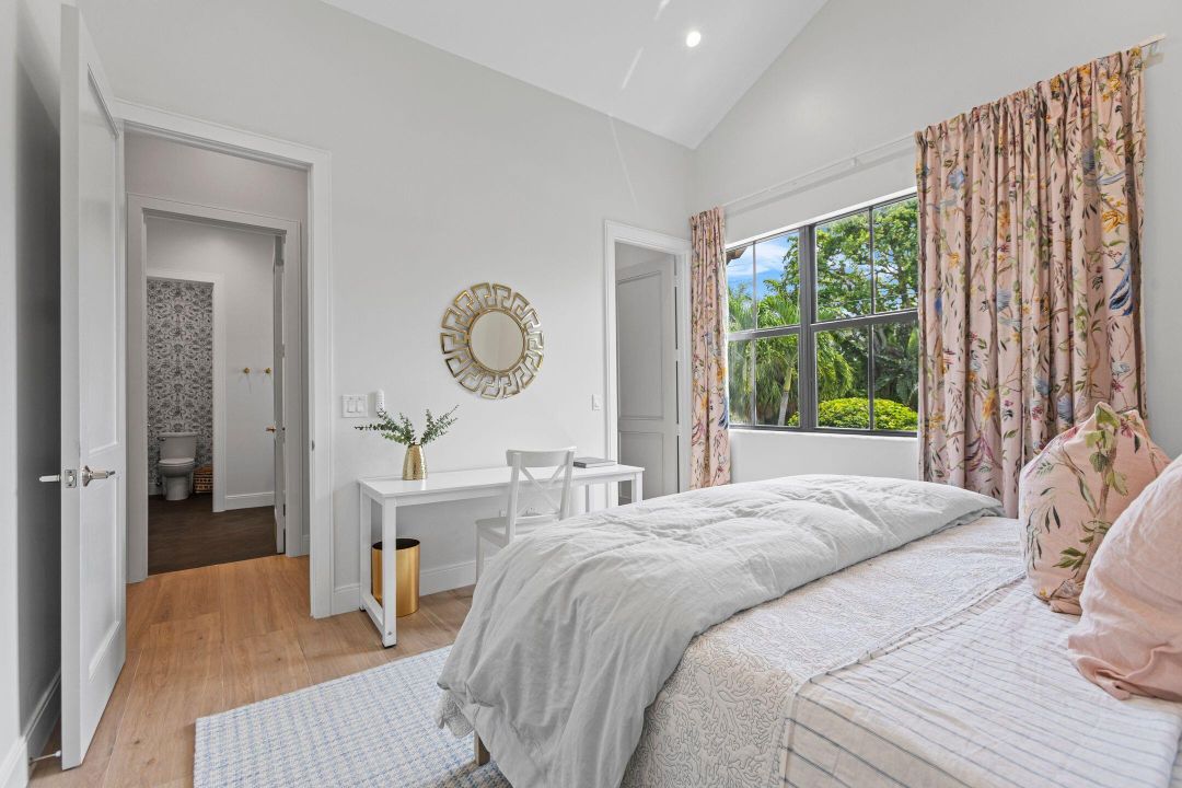 Activo con contrato: $4,975,000 (6 camas, 4 baños, 4472 Pies cuadrados)