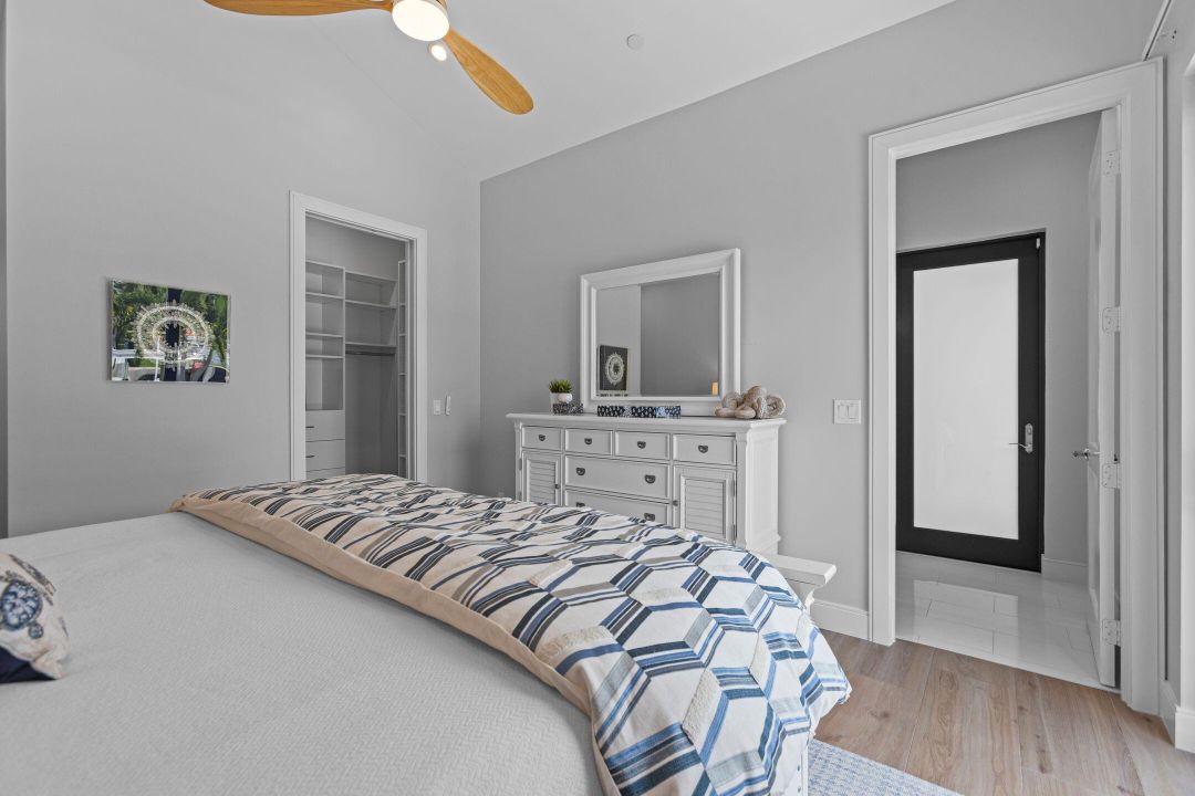 Activo con contrato: $4,975,000 (6 camas, 4 baños, 4472 Pies cuadrados)