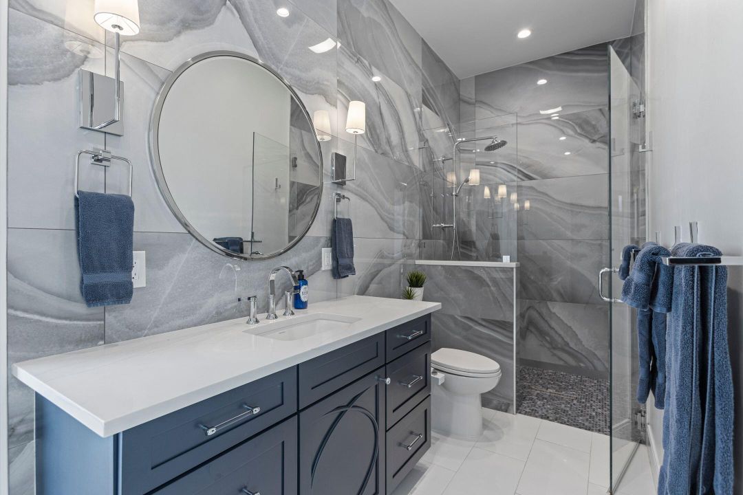 Activo con contrato: $4,975,000 (6 camas, 4 baños, 4472 Pies cuadrados)