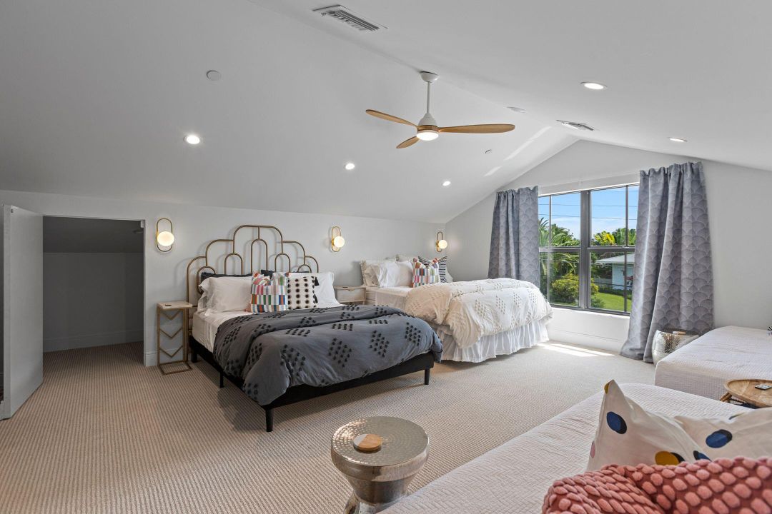 Activo con contrato: $4,975,000 (6 camas, 4 baños, 4472 Pies cuadrados)