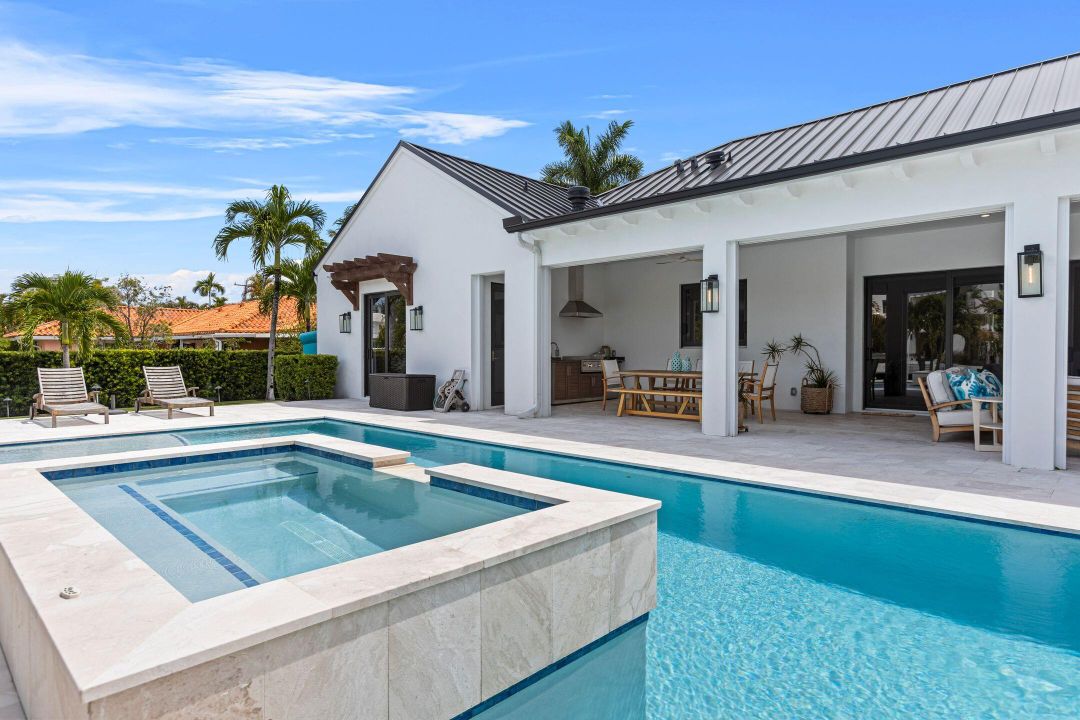 Activo con contrato: $4,975,000 (6 camas, 4 baños, 4472 Pies cuadrados)