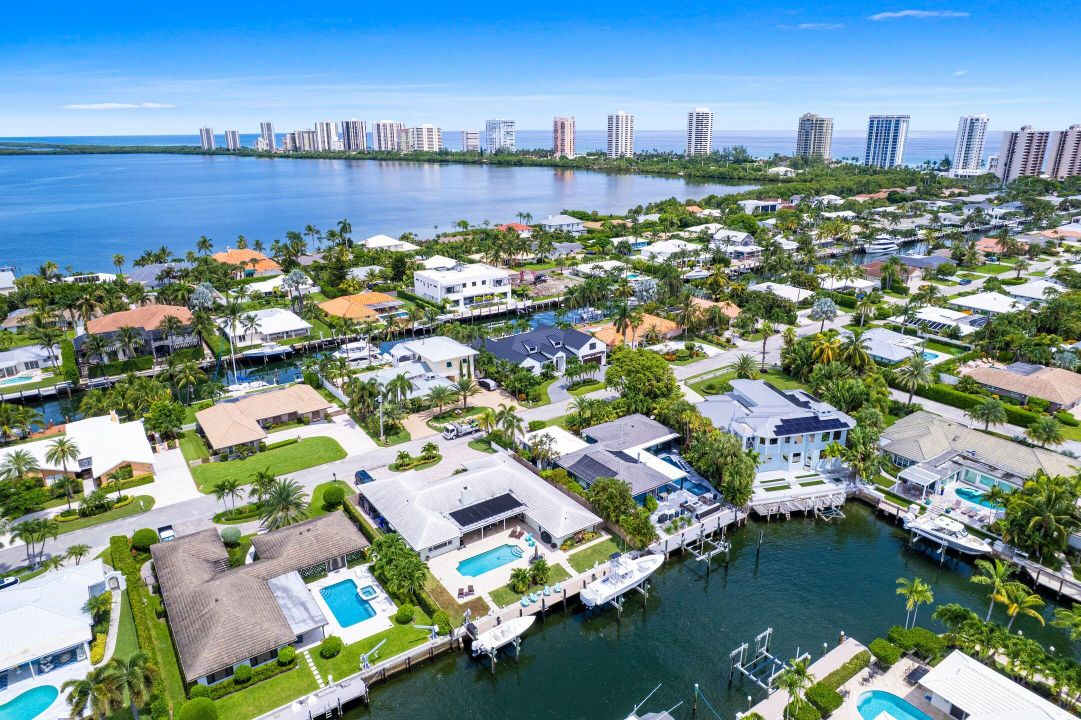 Activo con contrato: $4,975,000 (6 camas, 4 baños, 4472 Pies cuadrados)