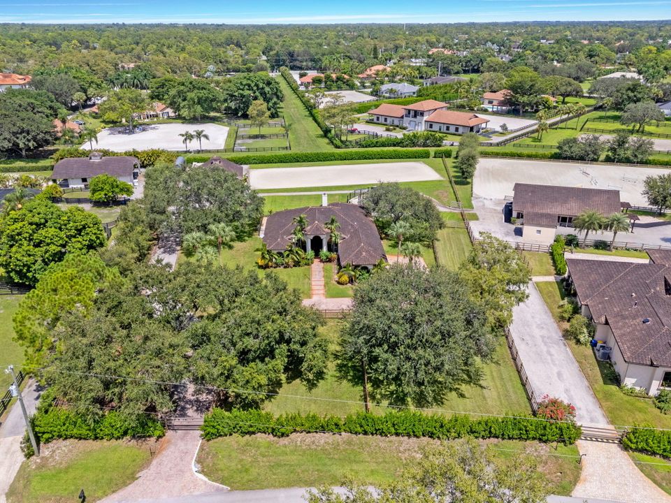 For Sale: $8,500,000 (9 beds, 10 baths, 8814 Square Feet)