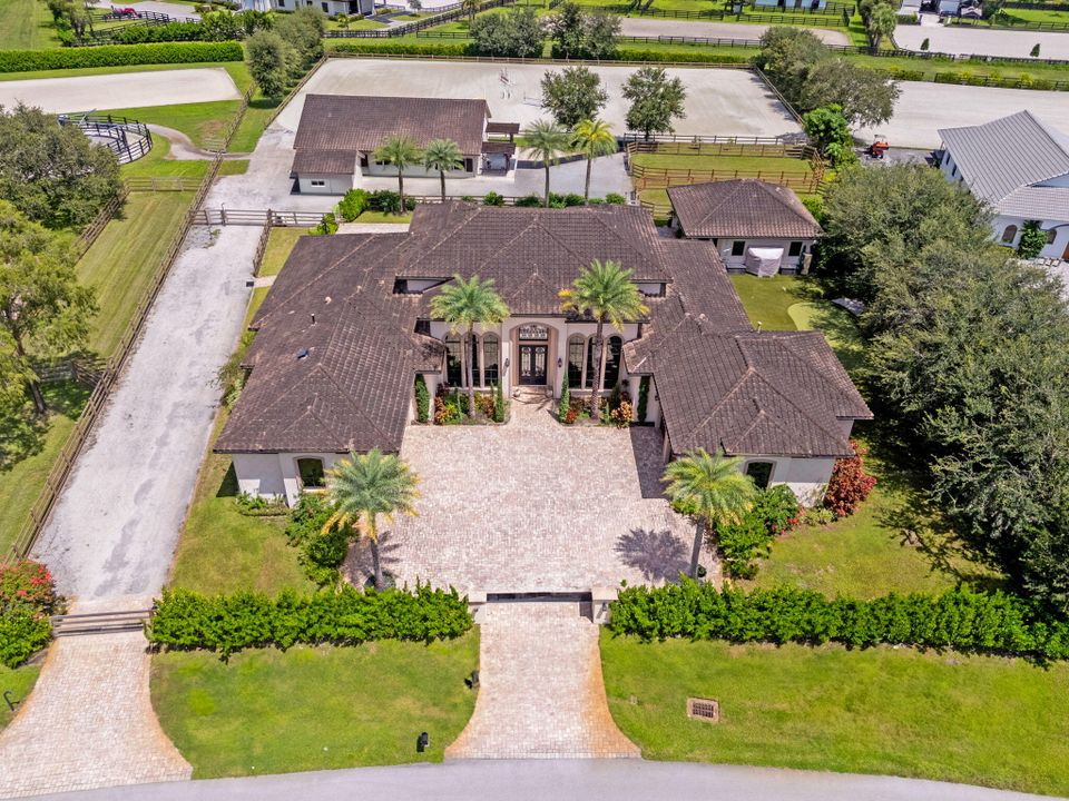 For Sale: $8,500,000 (9 beds, 10 baths, 8814 Square Feet)