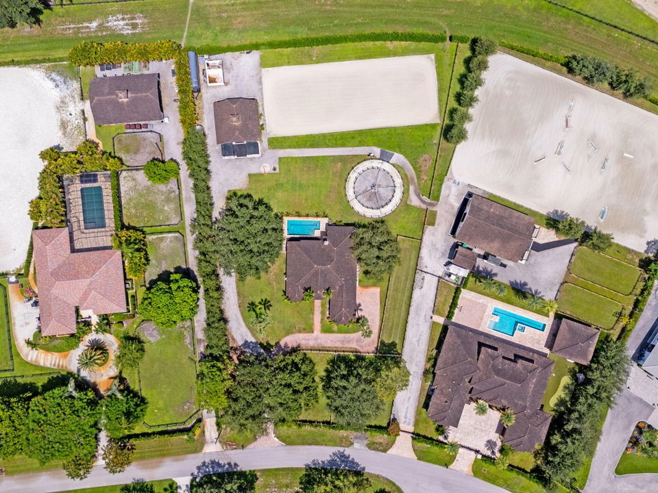 For Sale: $8,500,000 (9 beds, 10 baths, 8814 Square Feet)