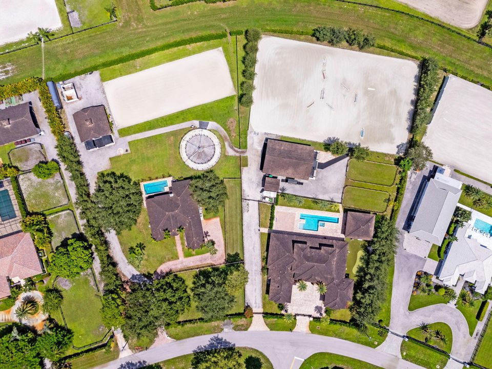 For Sale: $8,500,000 (9 beds, 10 baths, 8814 Square Feet)