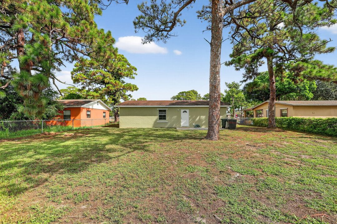 Active With Contract: $250,000 (3 beds, 2 baths, 1440 Square Feet)