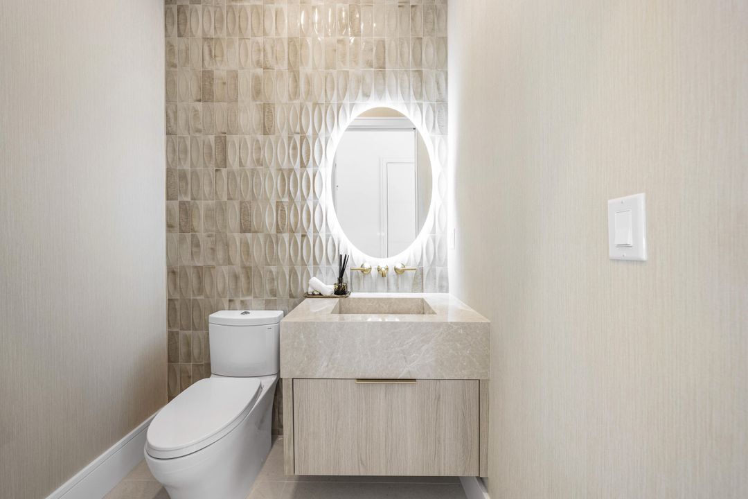 Под контрактом: $5,695,000 (5 спален, 5 ванн, 5071 Квадратных фут)