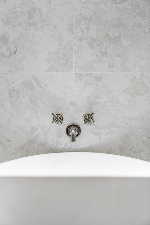 Под контрактом: $5,695,000 (5 спален, 5 ванн, 5071 Квадратных фут)