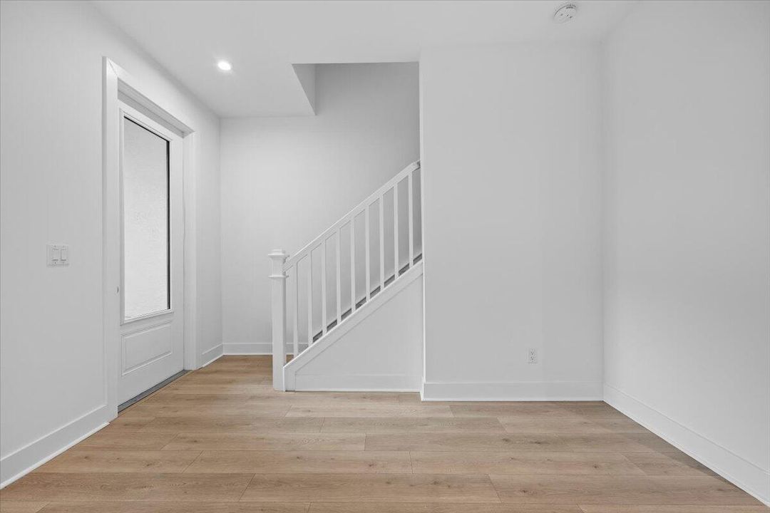 Active With Contract: $769,000 (3 beds, 3 baths, 2252 Square Feet)