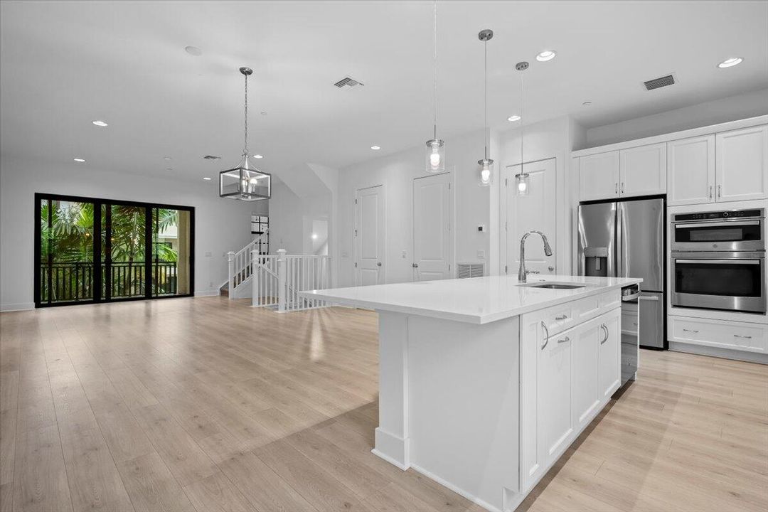 Active With Contract: $769,000 (3 beds, 3 baths, 2252 Square Feet)