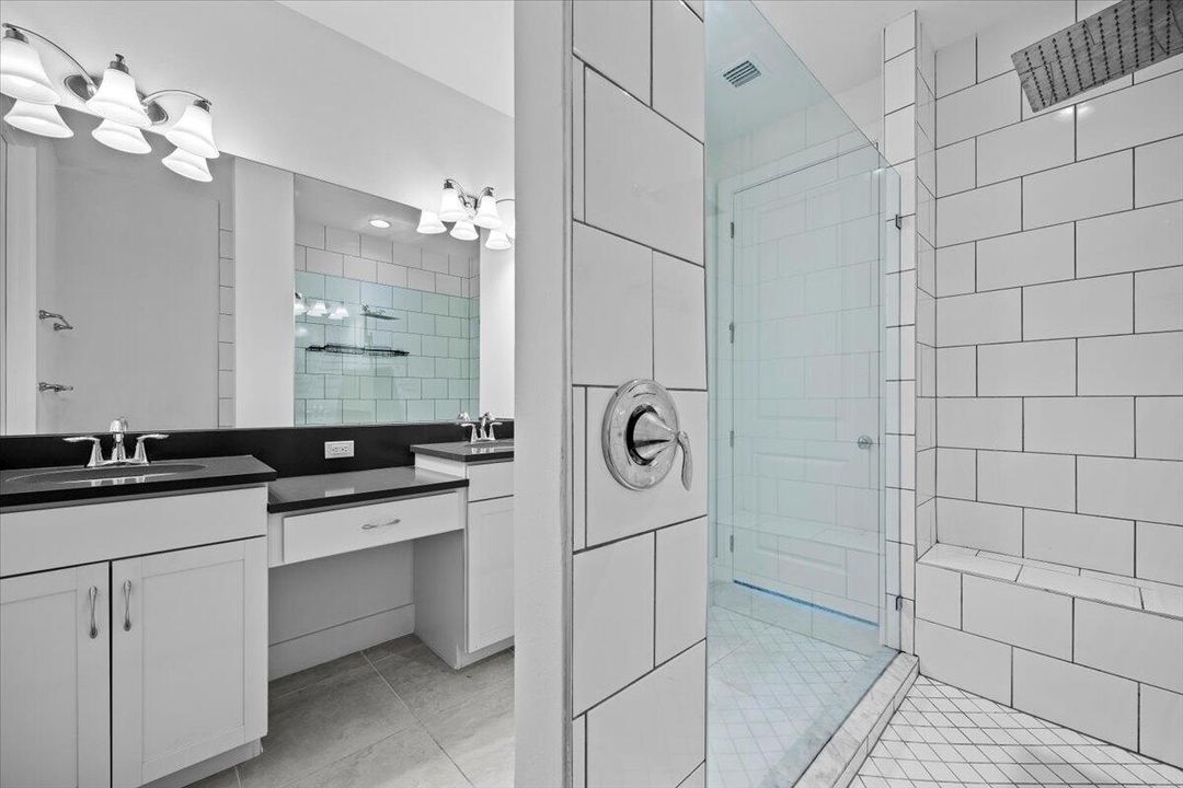 Active With Contract: $769,000 (3 beds, 3 baths, 2252 Square Feet)