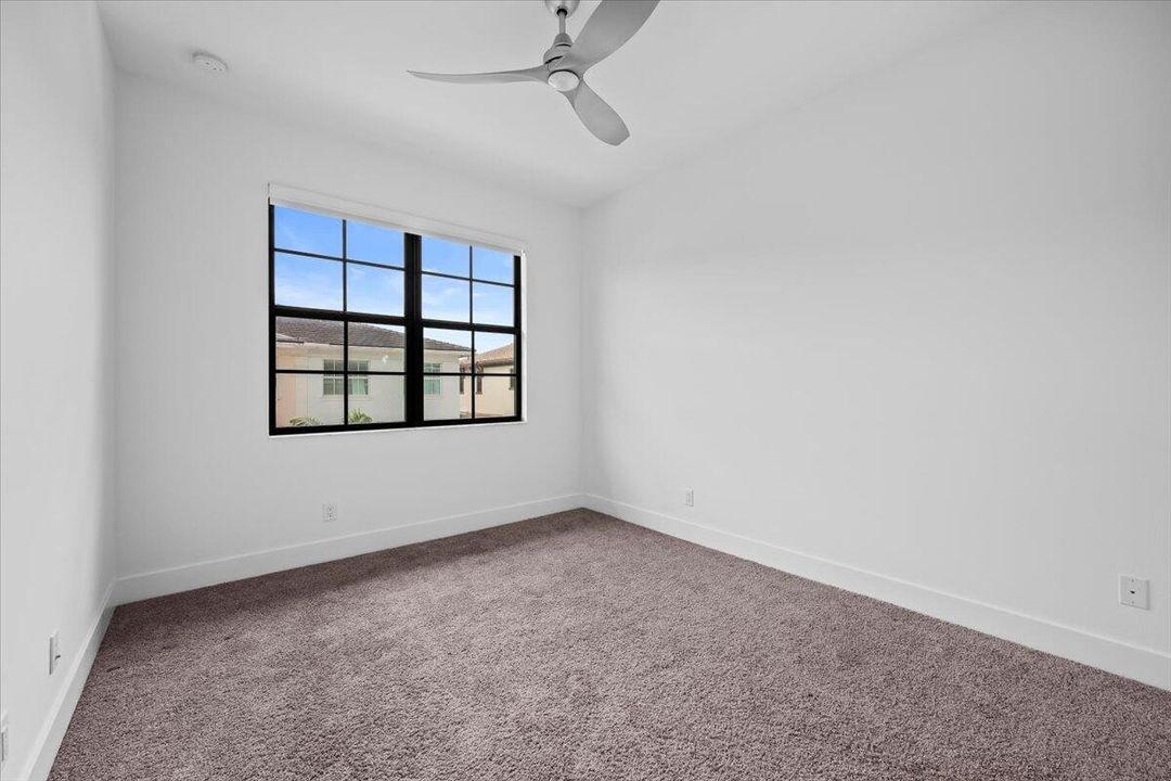 Active With Contract: $769,000 (3 beds, 3 baths, 2252 Square Feet)