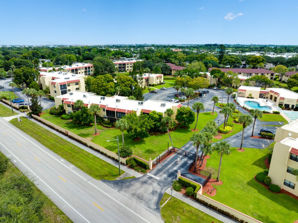 Activo con contrato: $140,000 (2 camas, 2 baños, 1014 Pies cuadrados)