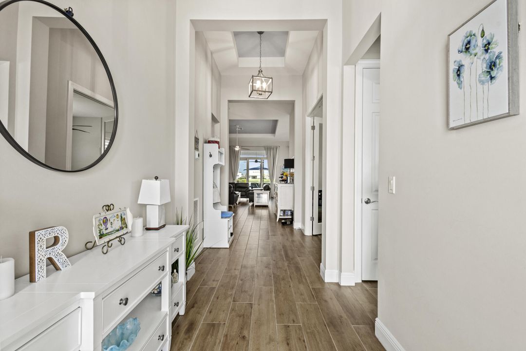 For Sale: $759,000 (3 beds, 3 baths, 2220 Square Feet)