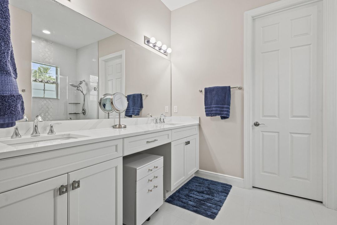 For Sale: $759,000 (3 beds, 3 baths, 2220 Square Feet)