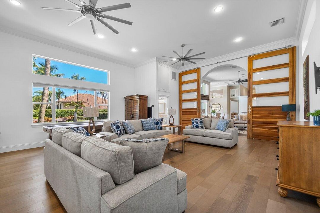 En Renta: $14,500 (6 camas, 6 baños, 5008 Pies cuadrados)