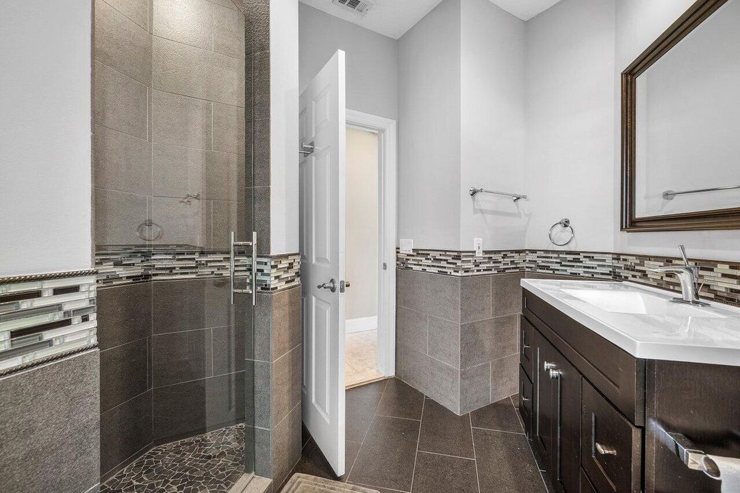 En Renta: $14,500 (6 camas, 6 baños, 5008 Pies cuadrados)