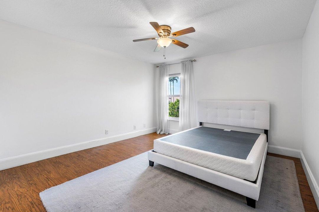 En Renta: $14,500 (6 camas, 6 baños, 5008 Pies cuadrados)