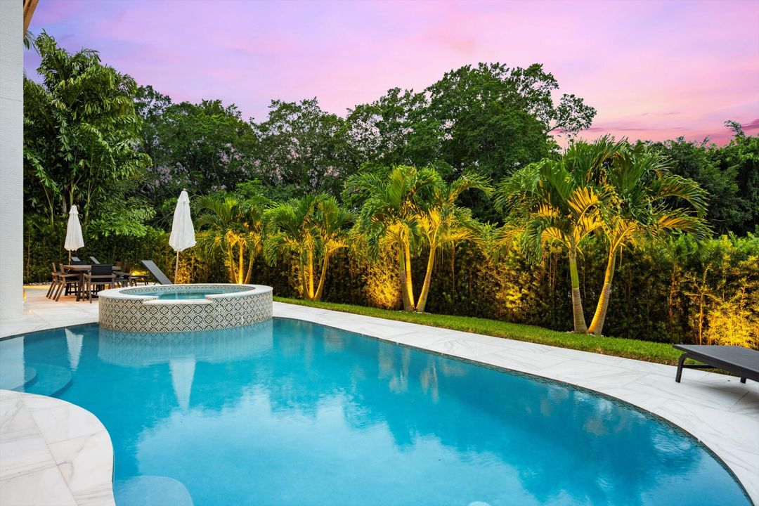 En Venta: $2,750,000 (5 camas, 5 baños, 4499 Pies cuadrados)