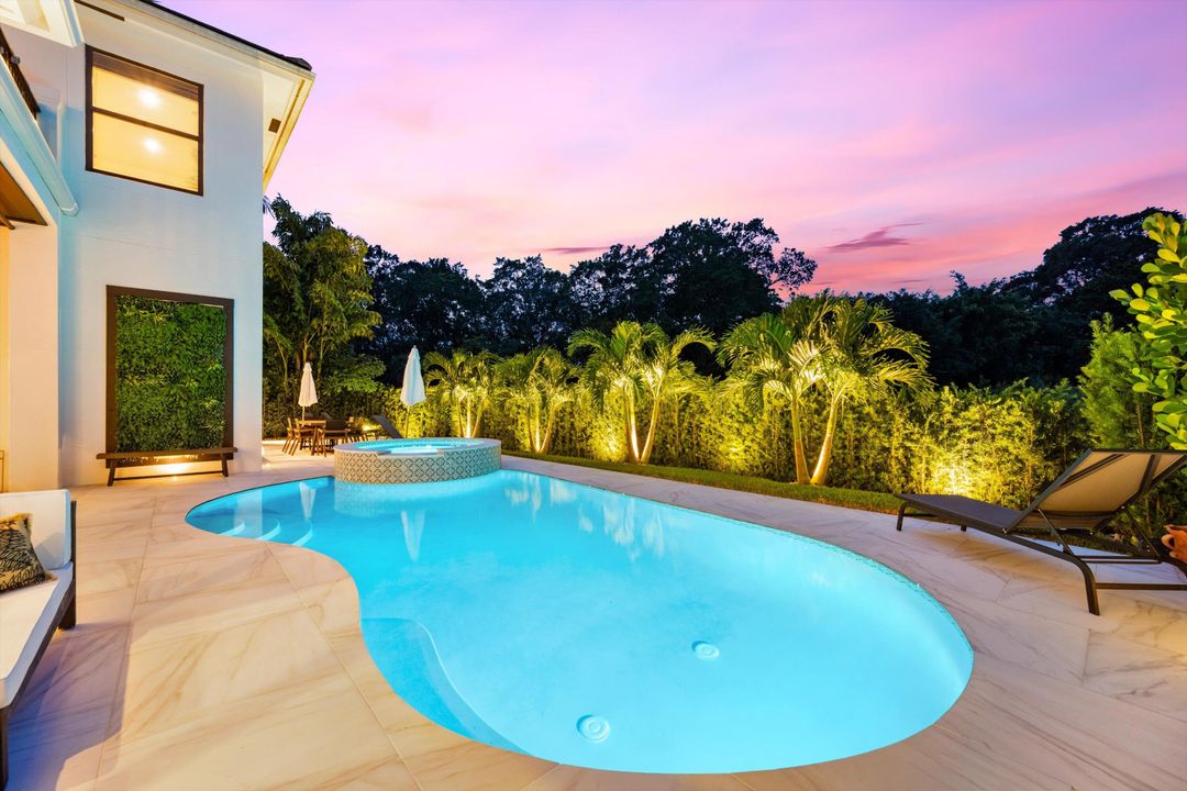 En Venta: $2,750,000 (5 camas, 5 baños, 4499 Pies cuadrados)