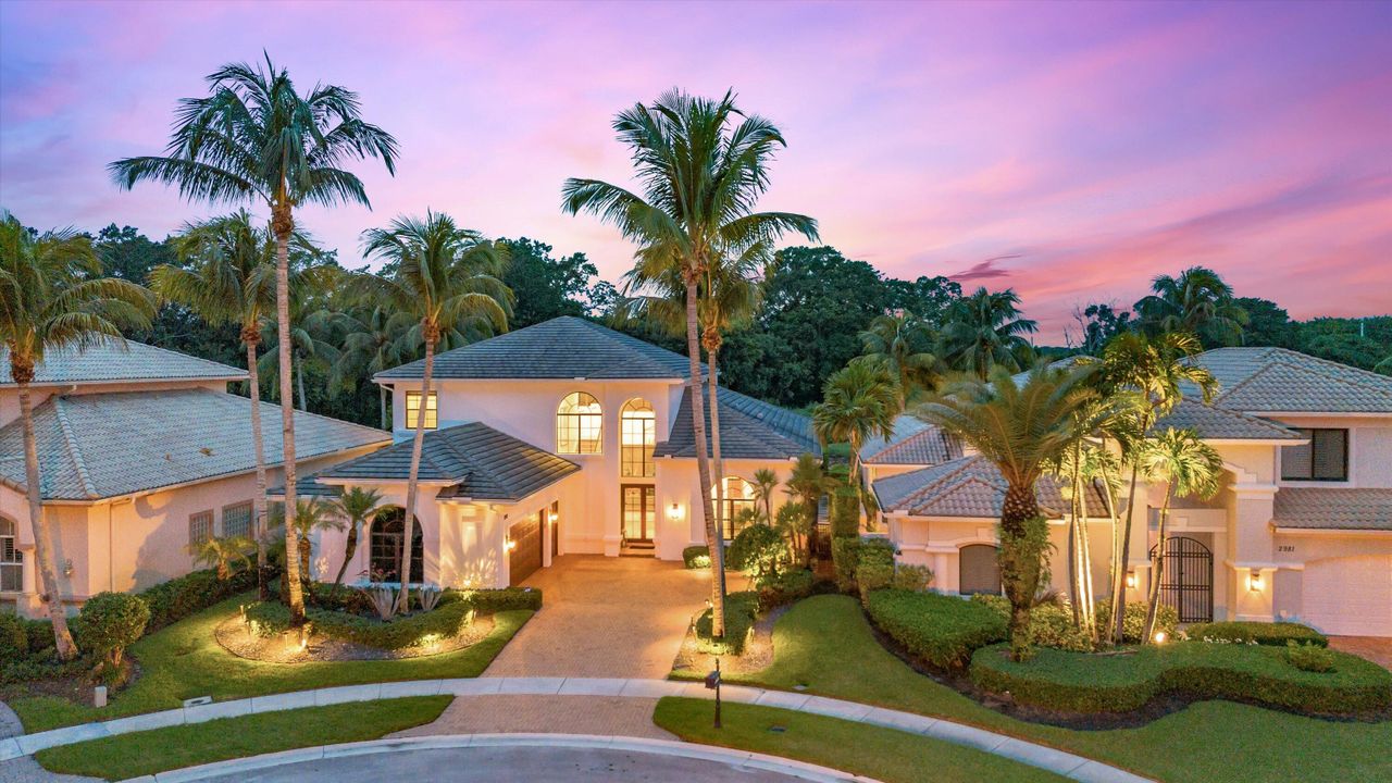 En Venta: $2,750,000 (5 camas, 5 baños, 4499 Pies cuadrados)