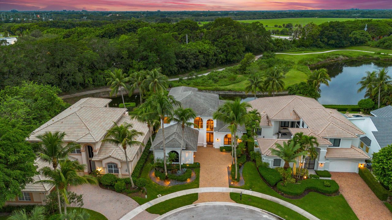 En Venta: $2,750,000 (5 camas, 5 baños, 4499 Pies cuadrados)