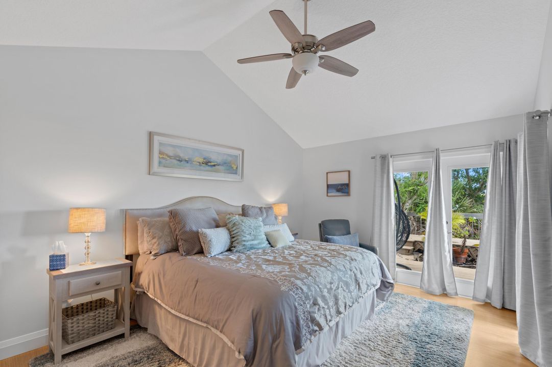 合同活跃: $9,800 (3 贝兹, 2 浴室, 1999 平方英尺)