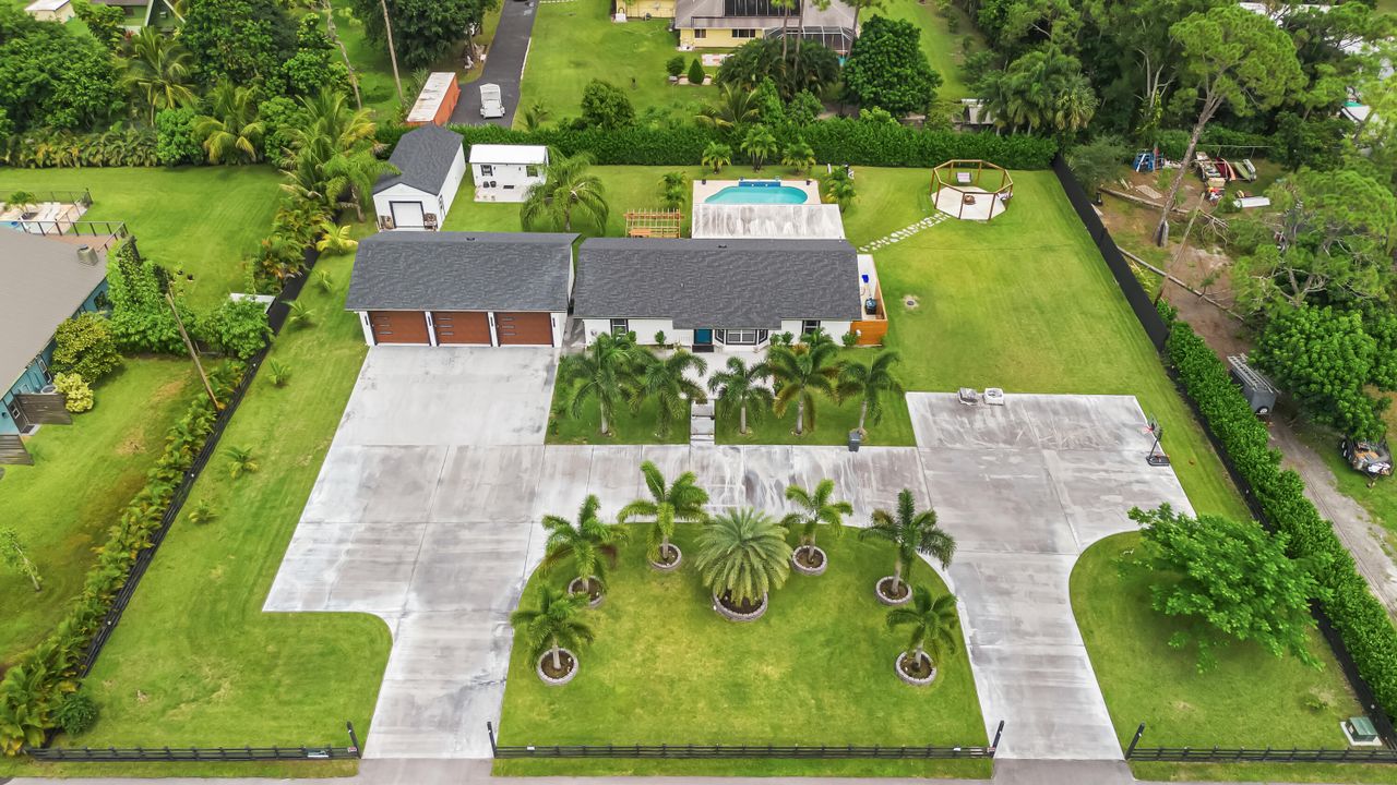 В аренду: $6,750 (3 спален, 2 ванн, 1820 Квадратных фут)