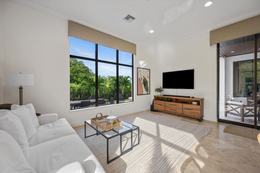 En Venta: $2,750,000 (5 camas, 5 baños, 4499 Pies cuadrados)