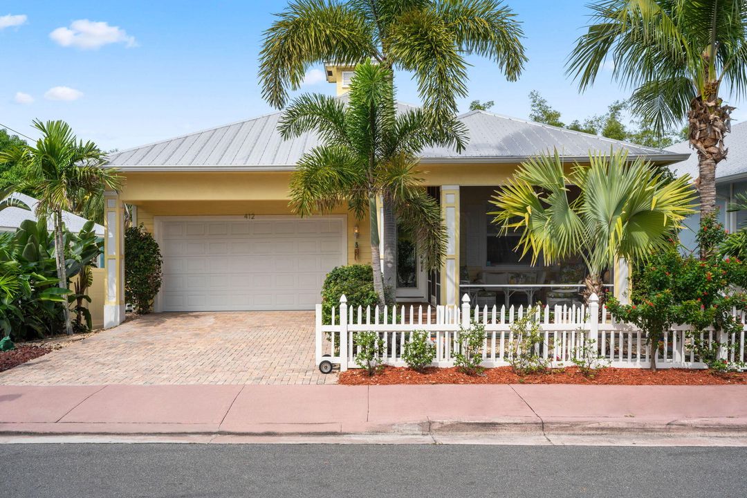 En Venta: $1,250,000 (3 camas, 3 baños, 2015 Pies cuadrados)