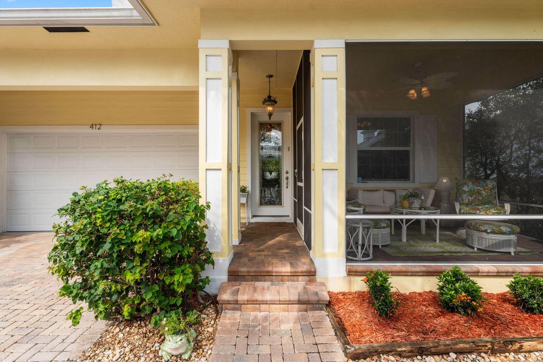 En Venta: $1,250,000 (3 camas, 3 baños, 2015 Pies cuadrados)