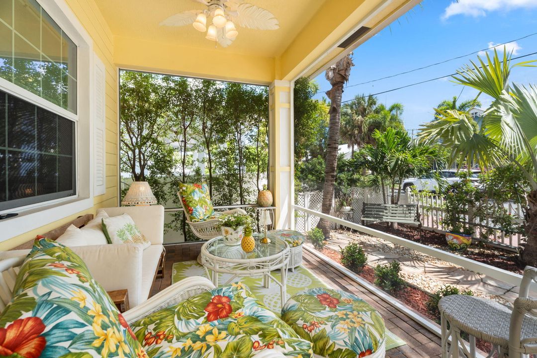 En Venta: $1,250,000 (3 camas, 3 baños, 2015 Pies cuadrados)