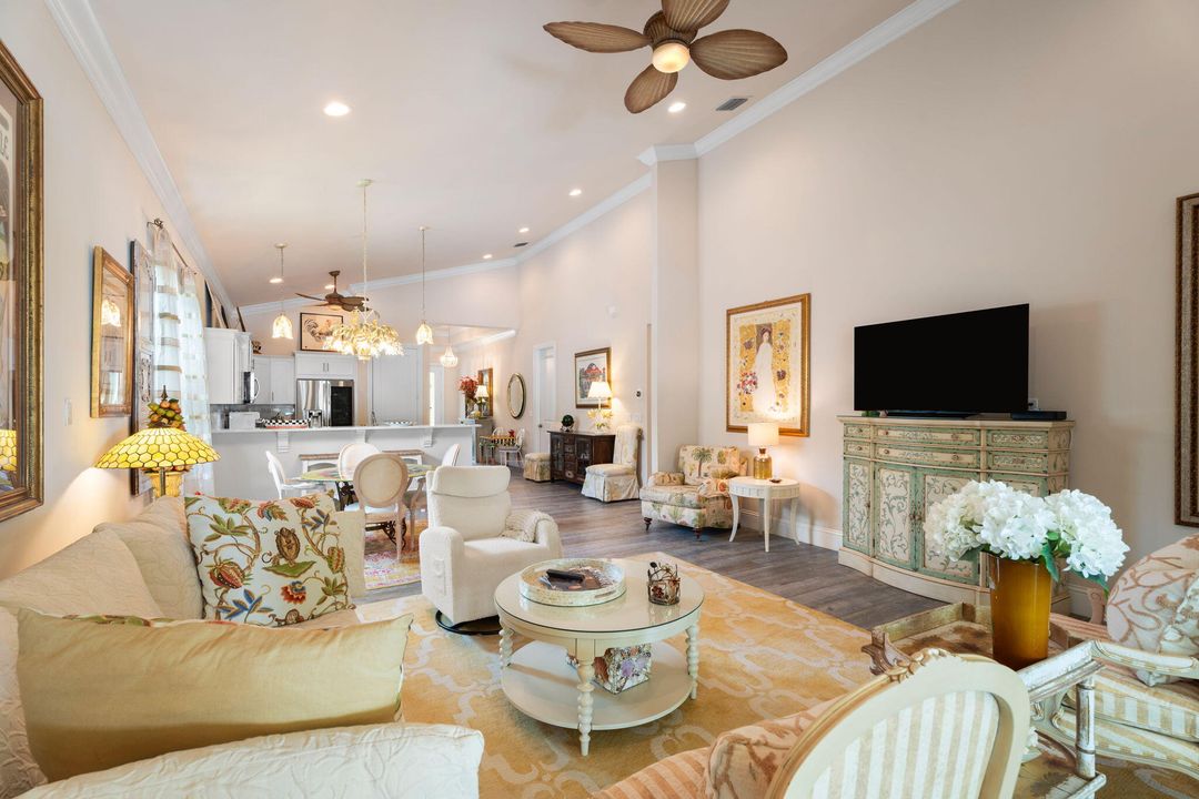 En Venta: $1,250,000 (3 camas, 3 baños, 2015 Pies cuadrados)