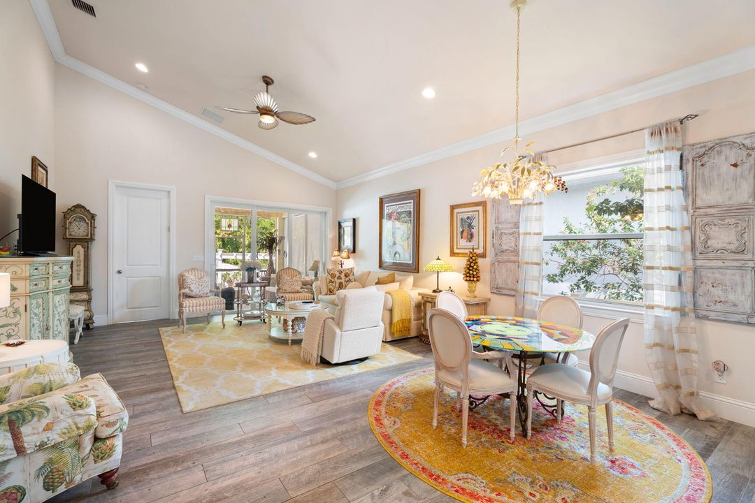 En Venta: $1,250,000 (3 camas, 3 baños, 2015 Pies cuadrados)