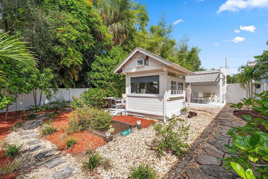 En Venta: $1,250,000 (3 camas, 3 baños, 2015 Pies cuadrados)