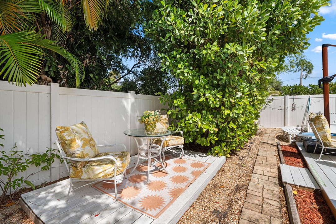 En Venta: $1,250,000 (3 camas, 3 baños, 2015 Pies cuadrados)