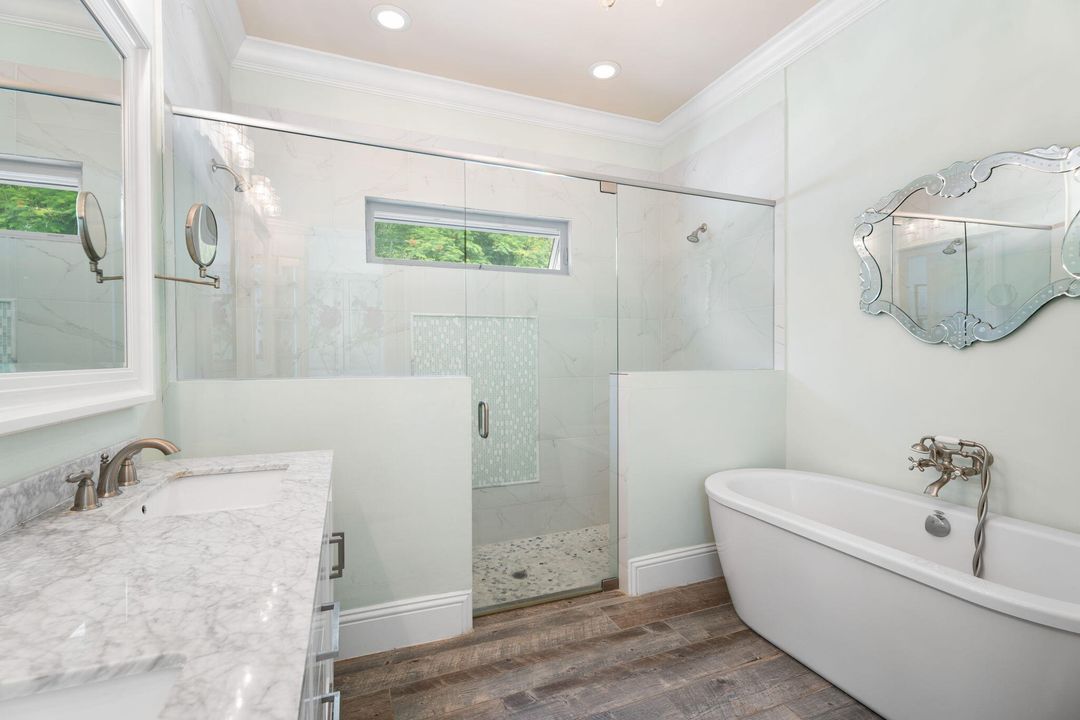 En Venta: $1,250,000 (3 camas, 3 baños, 2015 Pies cuadrados)