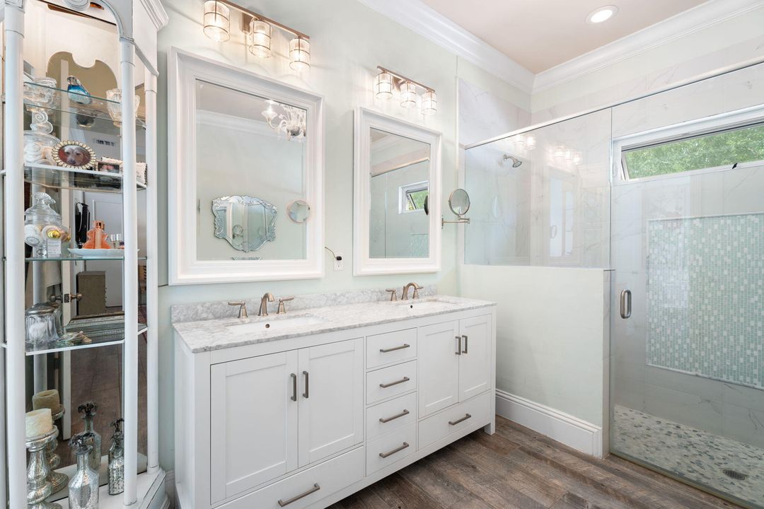 En Venta: $1,250,000 (3 camas, 3 baños, 2015 Pies cuadrados)