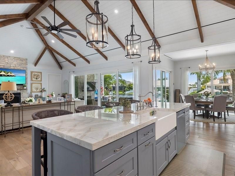 待售: $3,395,000 (5 贝兹, 4 浴室, 3394 平方英尺)