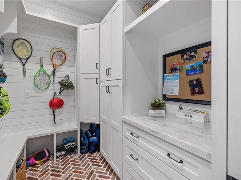 待售: $3,395,000 (5 贝兹, 4 浴室, 3394 平方英尺)